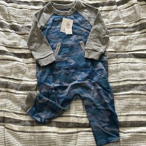 NWT- Baby Gap jumper